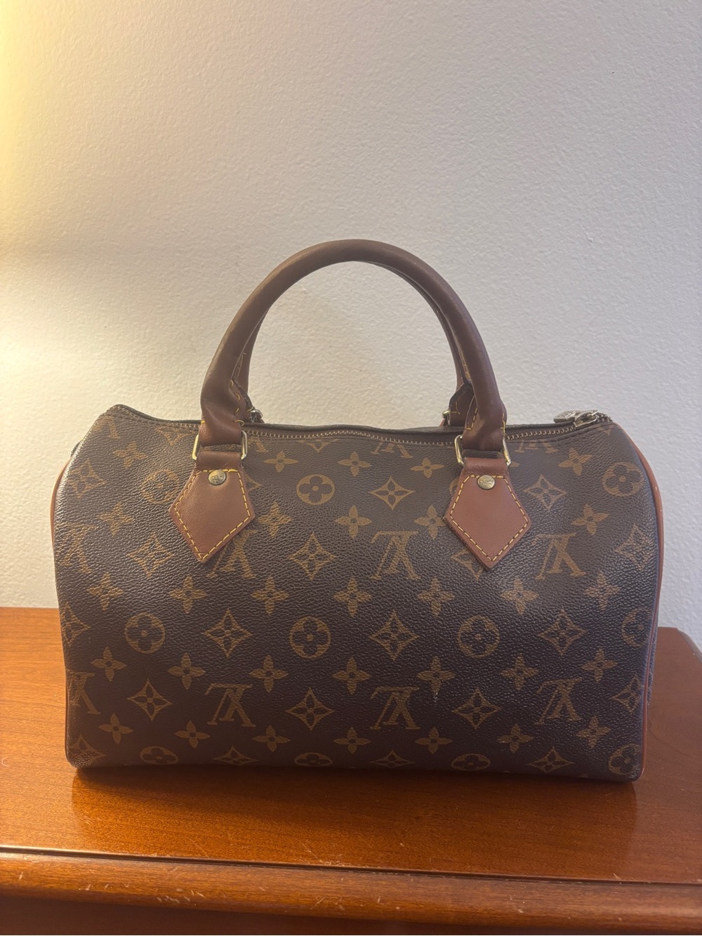 Authentic Vintage Louis Vuitton Monogram Speedy 30 - Picture 4 of 16